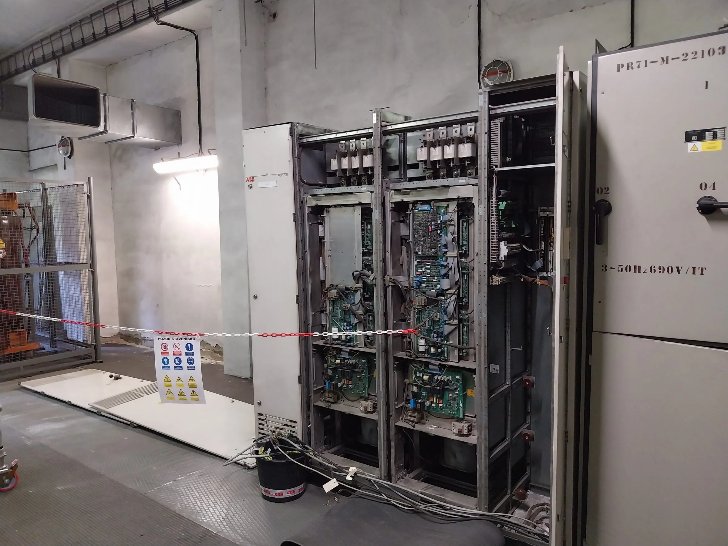 Výmena frekvenčného meniča 1,5 MW za štyri dni — 2